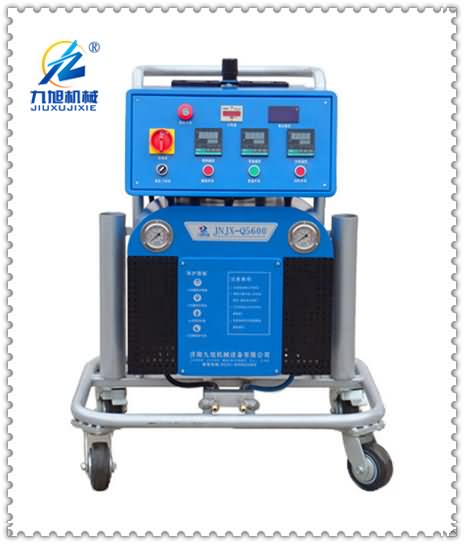 XQ56系列進(jìn)口聚脲噴涂機(jī)